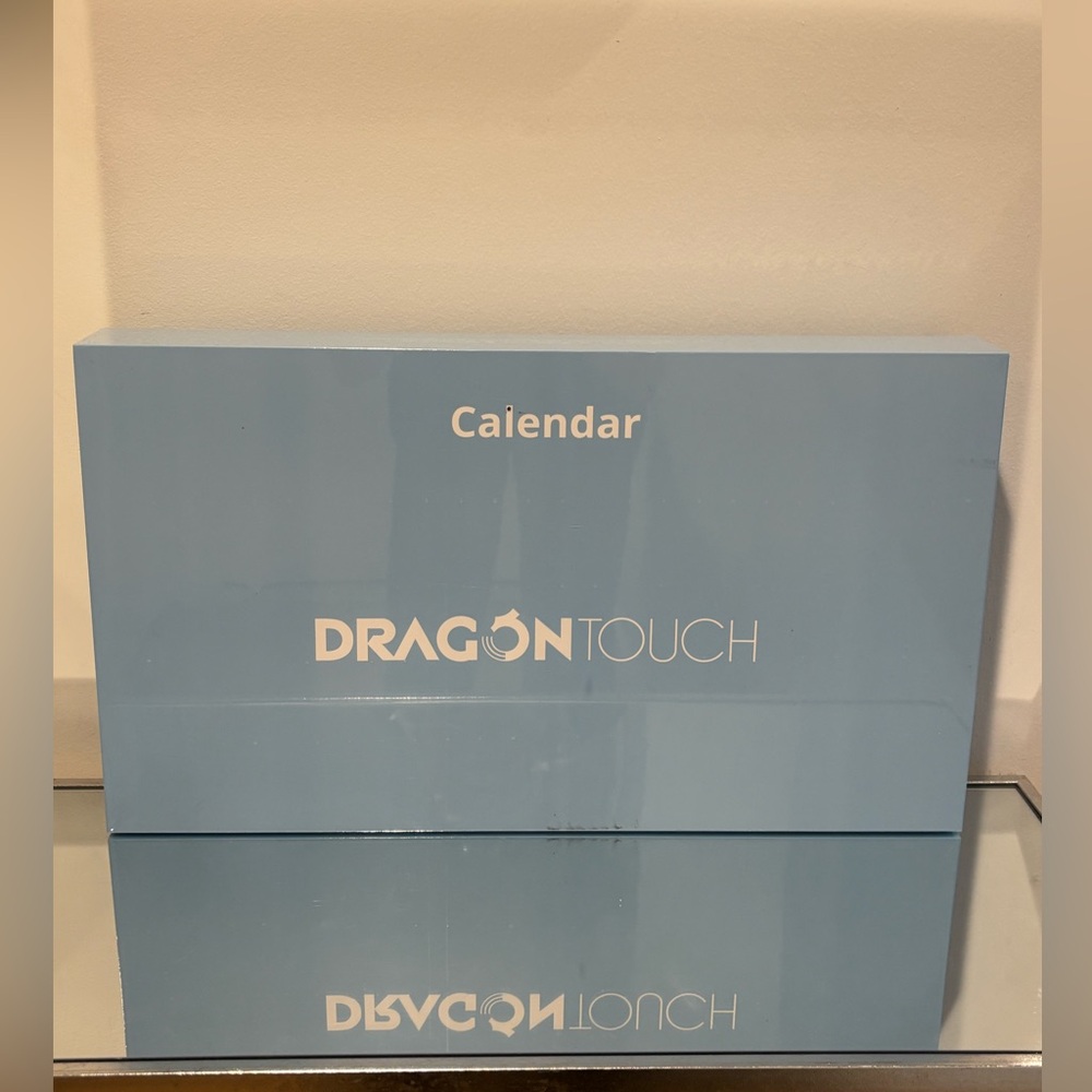 NWT Dragon Touch electronic calendar